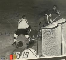 AUTOGRAPHED HOCKEY PRINT