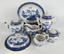 ENGLISH DINNER SERVICE