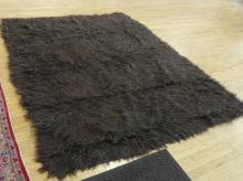 VINTAGE SHAG RUG