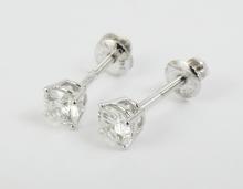 DIAMOND STUD EARRINGS