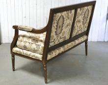 DESIGNER SETTEE