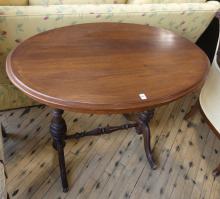 VICTORIAN PARLOUR TABLE