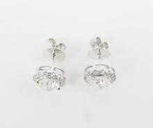 VERY VALUABLE DIAMOND EARRINGS