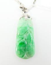 JADE PENDANT NECKLACE