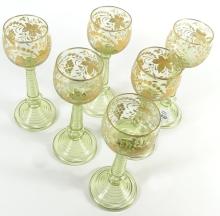 SET OF QUALITY WINE GLASSES