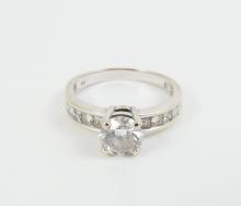 DIAMOND SOLITAIRE RING