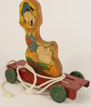 DONALD DUCK PULL TOY