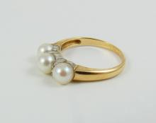 PEARL TRINITY RING