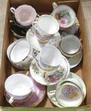 BOX/ CUPS & SAUCERS