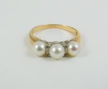 PEARL TRINITY RING