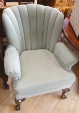 VINTAGE ARMCHAIR