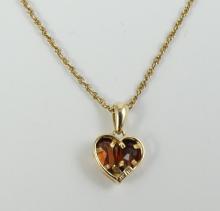 GOLD PENDANT ON CHAIN