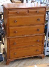 VINTAGE MAPLE CHEST OF DRAWERS