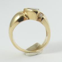 LADIES' VINTAGE RING