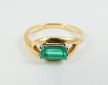 EMERALD RING