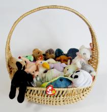 BASKET OF BEANIE BABIES
