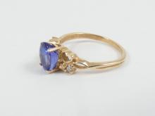 LADIES' TANZANITE RING