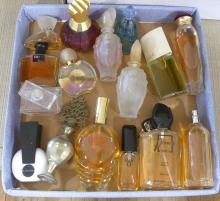 TRAY/PERFUME BOTTLES