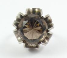 MODERNIST DESIGN RING