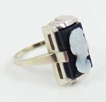 CAMEO RING