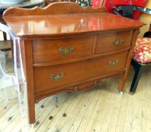 ANTIQUE LOWBOY DRESSER