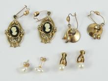 4 PAIRS EARRINGS