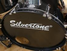 SILVERTONE DRUM SET