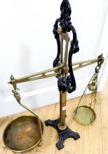 ANTIQUE BALANCE SCALE