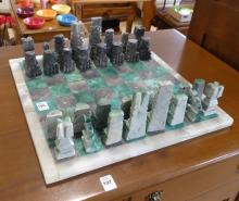 MEXICAN ONYX CHESS SET