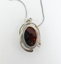 AMBER PENDANT ON CHAIN