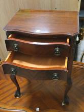 CHIPPENDALE STYLE LAMP COMMODE