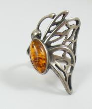 "BUTTERFLY" RING