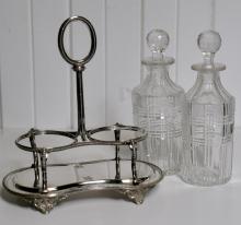 DECANTER SET