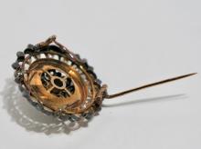 18K GOLD BROOCH