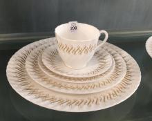 ROYAL WORCESTER "RHYTHM" DINNERWARE