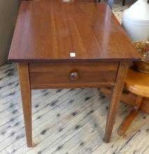 CHERRY SIDE TABLE