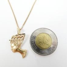 GOLD PENDANT NECKLACE