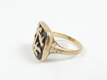 ANTIQUE/VINTAGE SIGNET RING