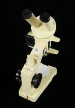 VINTAGE WILD HEERBRUGG MICROSCOPE