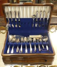 ROGERS BROS. "DAFFODIL" SILVERPLATE FLATWARE