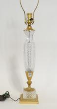 FINE-CUT CRYSTAL TABLE LAMP