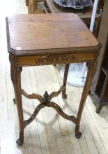 FRENCH STYLE LAMP TABLE