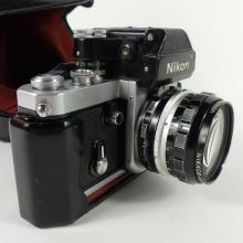 NIKON F2 PHOTOMIC SLR