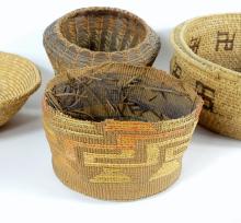 6 WICKER CONTAINERS