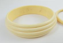 3 VINTAGE BANGLE BRACELETS