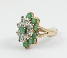 EMERALD COCKTAIL RING