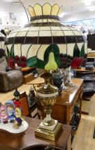 STIFFEL TABLE LAMP WITH STAINED GLASS SHADE