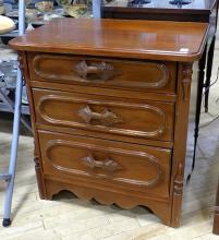 ANTIQUE MAHOGANY BACHELOR'S CHEST