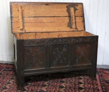 EARLY OAK COFFER