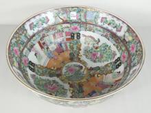 LARGE CHINESE PORCELAIN BOWL